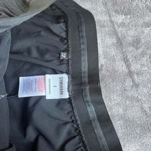 Gymshark printed black leggings women’s size small (never worn perfect condition